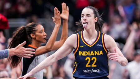 Basketball legend says Caitlin Clark’s 3-point onslaught left her speechless