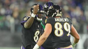 Ravens’ Lamar Jackson defends Mark Andrews after playoff drop led to death threats