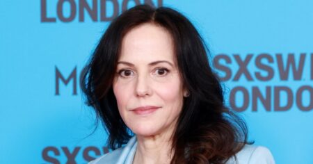 Mary-Louise Parker Steps Out for Rare Appearance With 18-Year-Old Daughter Ash
