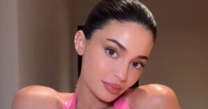 Kylie Jenner’s Fans Go Wild Over Her Sexy Latex Look: ‘Needed to Watch Twice’