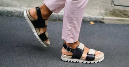 The Rich Mom Sandal Shoppers Say Has ‘Great Arch Support’ Is 40% Off for a Limited Time