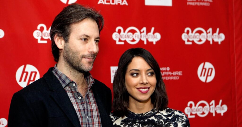 Celebrities React to Aubrey Plaza’s Husband Jeff Baena’s Death