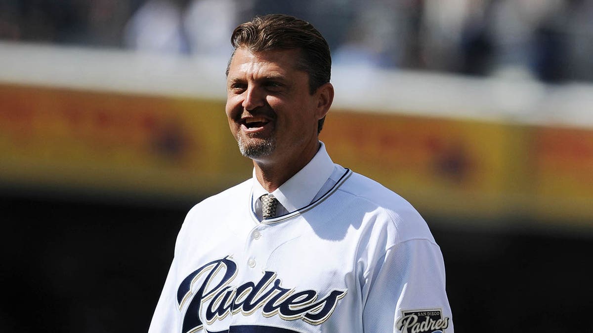 Trevor Hoffman looks on