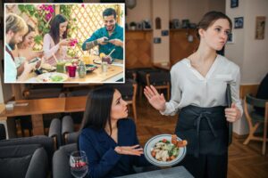 8 signs that you should leave a restaurant, experts say