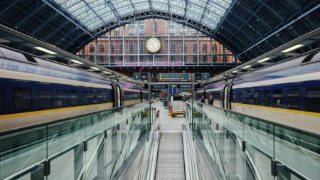 Why is Eurostar allowing passengers to board 30 minutes earlier?