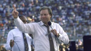 Televangelist Jimmy Swaggart dead at 90, family says