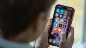 Man goes viral on TikTok for claiming his home rental guests demanded ‘weight accessible’ accommodations