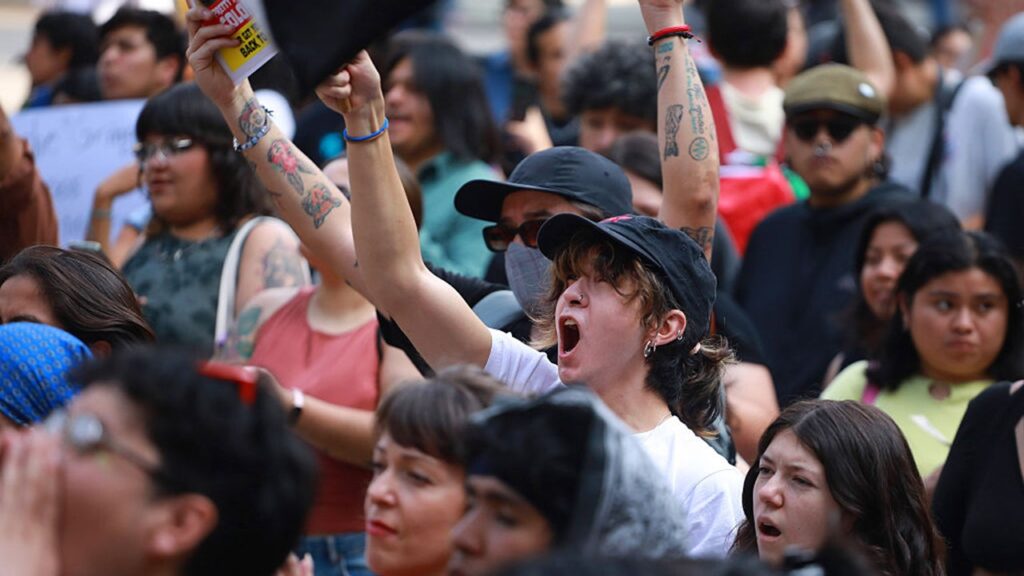 Americans targeted in Mexico City as locals protest against tourism and soaring rents