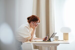 7 Types Of LinkedIn Posts That Convert Followers Into Paying Clients