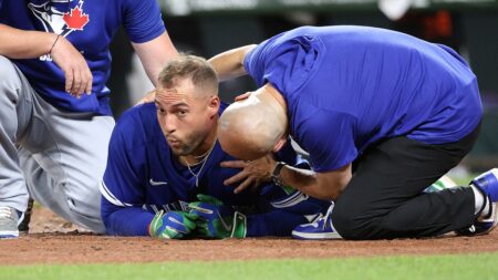 Blue Jays’ George Springer hit in head with 96 mph fastball, leaves game with help of trainers