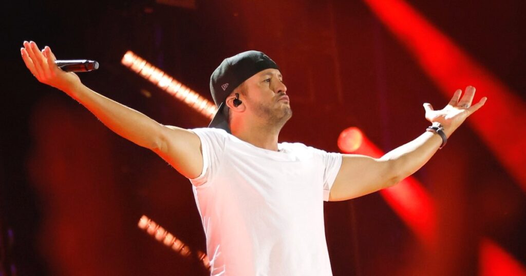 Luke Bryan Pokes Fun at Coldplay Kiss Cam Scandal: ‘Who’s Here With Their Secretary?’