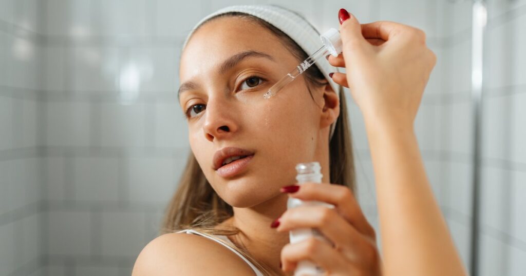This  Sebum Softener Is ‘Disgustingly Amazing’ for Melting Stubborn Blackheads