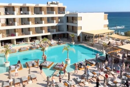 ‘Stampede’ of bloodthirsty influencers incite ‘war’ over loungers at luxury hotel: ‘Ridiculous’