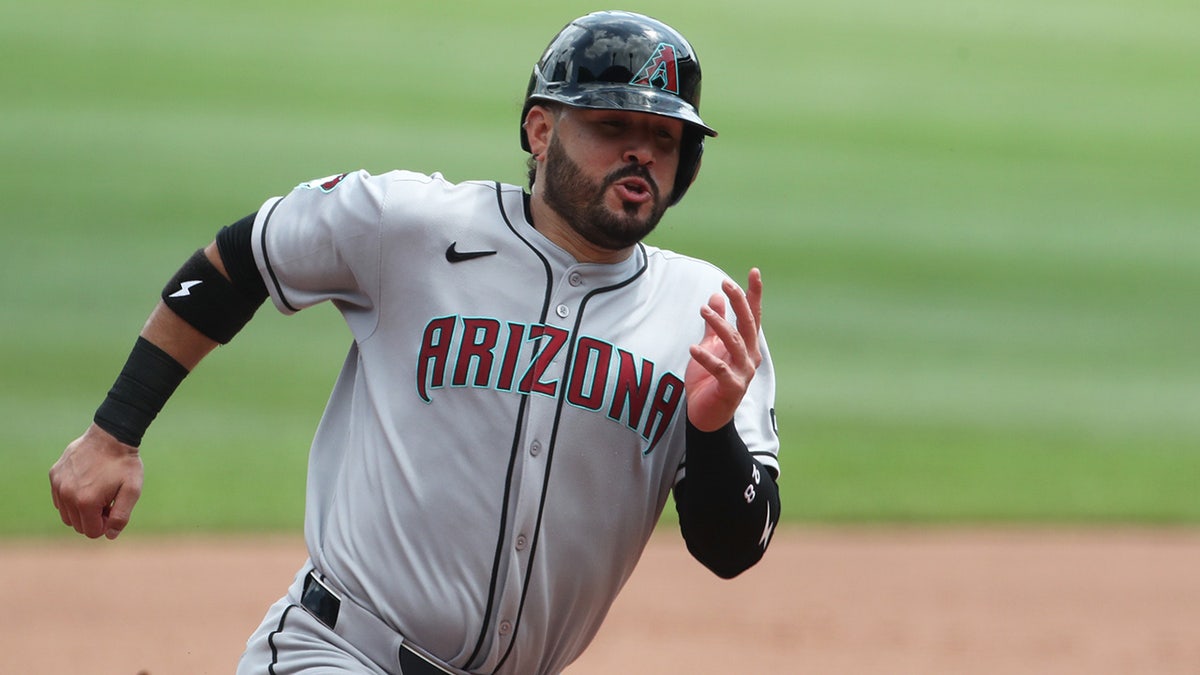 Eugenio Suarez vs Pirates
