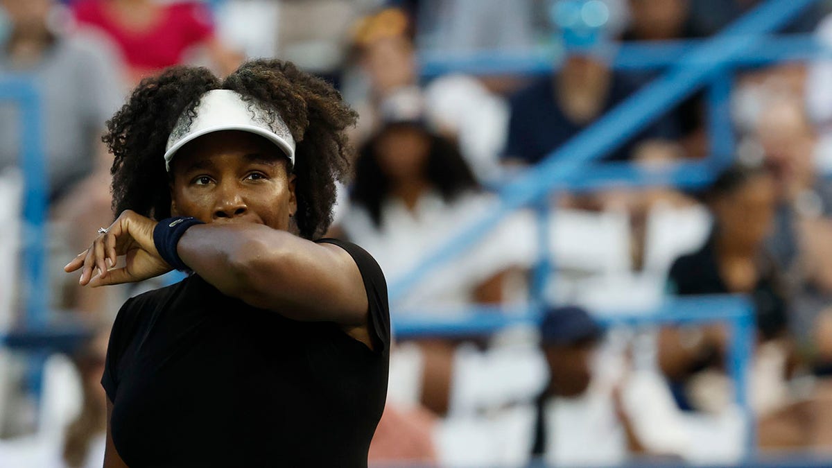 Venus Williams between points