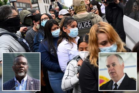 Ex-police chief warns Chicago cops will get hurt because Mayor Johnson won’t help ICE