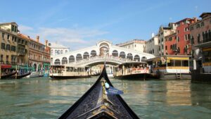 Venetians frustrated by tourists using €2 ferries as low-cost gondolas