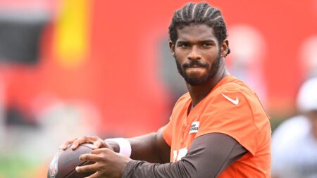 Shedeur Sanders explains why he told Hall of Fame dad Deion Sanders to stay away from Browns’ training camp