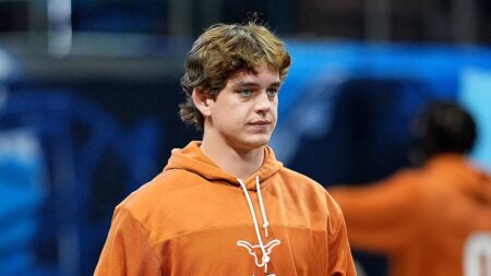 Archie Manning says grandson Arch ‘isn’t going’ to declare for the 2026 NFL Draft