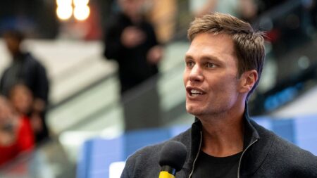 Tom Brady implores parents to ‘teach your kid the right values’ amid rise of NIL in college sports