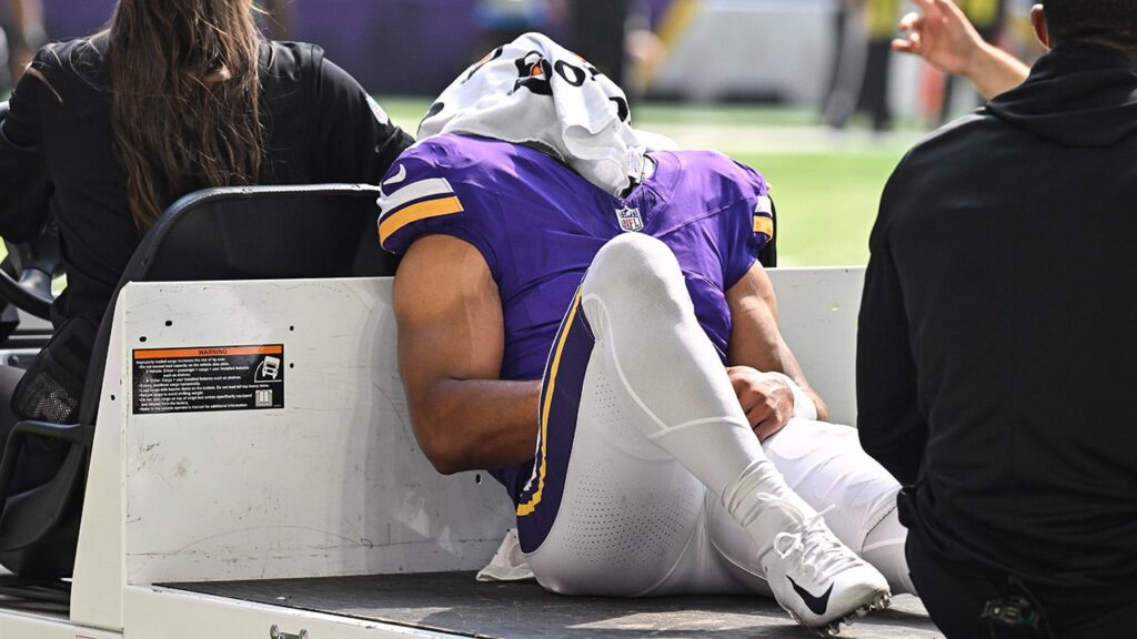 Vikings’ Rondale Moore suffers second straight season-ending knee injury