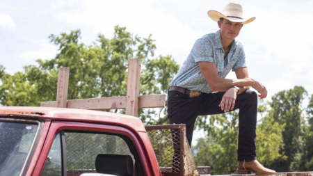 Polite stranger’s ‘yes ma’am, no sir’ demeanor suddenly turned violent in murder of country singer’s mom