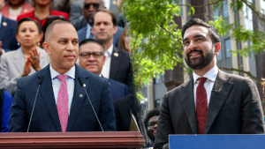 Top House Dem sides with Mamdani critics on key controversy surrounding his campaign: ‘Legitimate issue’