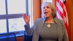 Appeals court blocks New Mexico’s 7-day waiting period for gun purchases, saying it violates 2nd Amendment