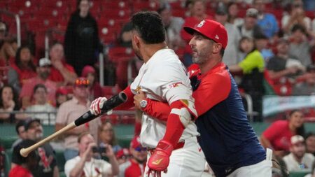 Cardinals’ Willson Contreras tosses bat at own coach as he erupts at umpire