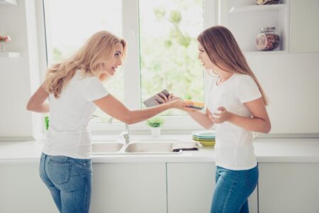 Dear Abby: My dad’s girlfriend is kicking me out of my childhood home