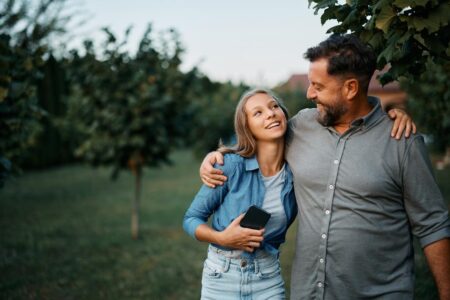 Dear Abby: How do I tell my daughter that I’m not her biological father?