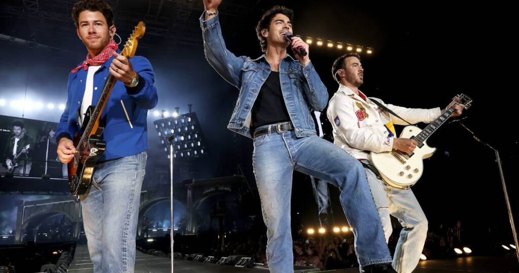 All the Surprise Guests on the Jonas Brothers’ ‘Jonas20: Greetings From Your Hometown Tour’