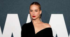 Jennifer Lawrence’s Luxe Cream Lounge Set Is Perfect for Errands — Get the Look for 