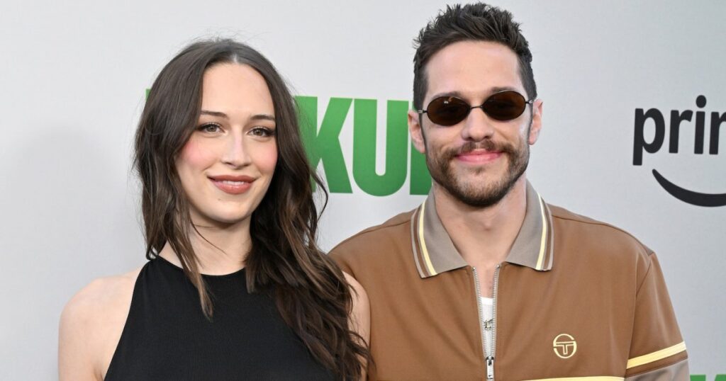 Pete Davidson Packs on the PDA With Bikini-Clad Pregnant Girlfriend Elsie Hewitt 