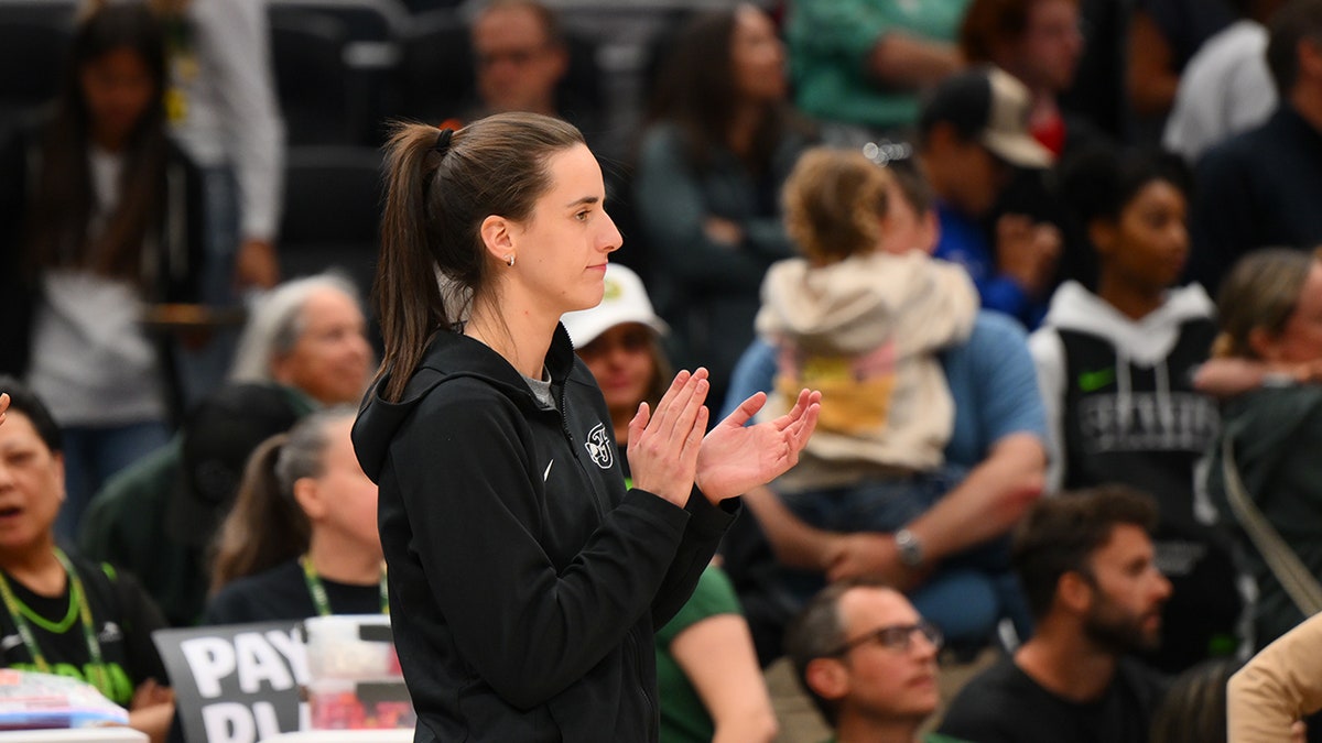 Caitlin Clark on bench