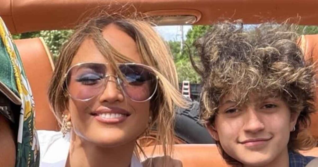 Jennifer Lopez Shares New Photo With 17-Year-Old Child Emme During Hamptons Getaway