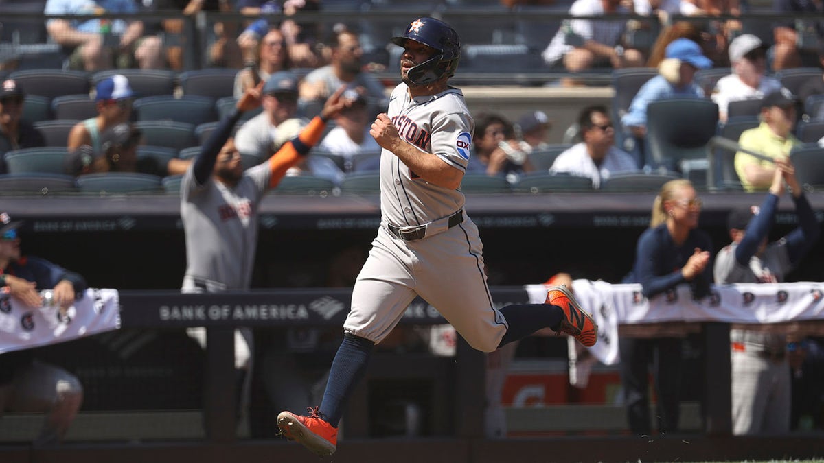 Jose Altuve runs