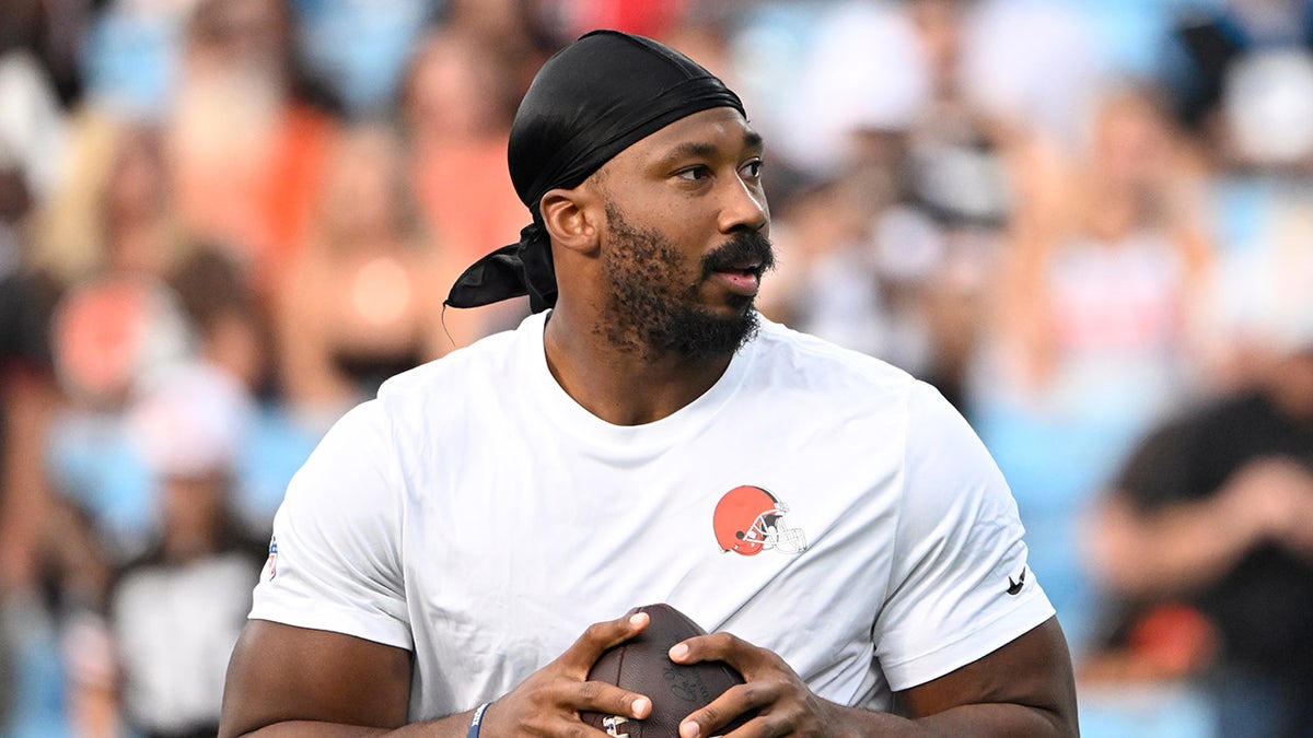 Myles Garrett looks to pass