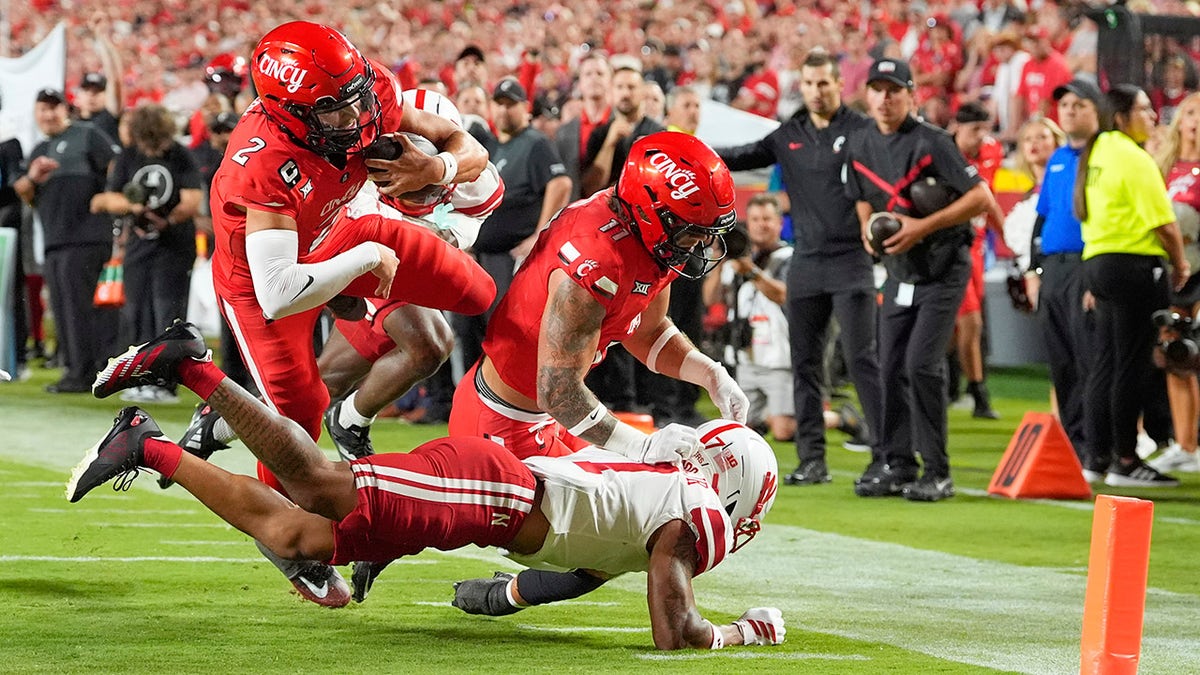 Cincinnati quarterback touchdown