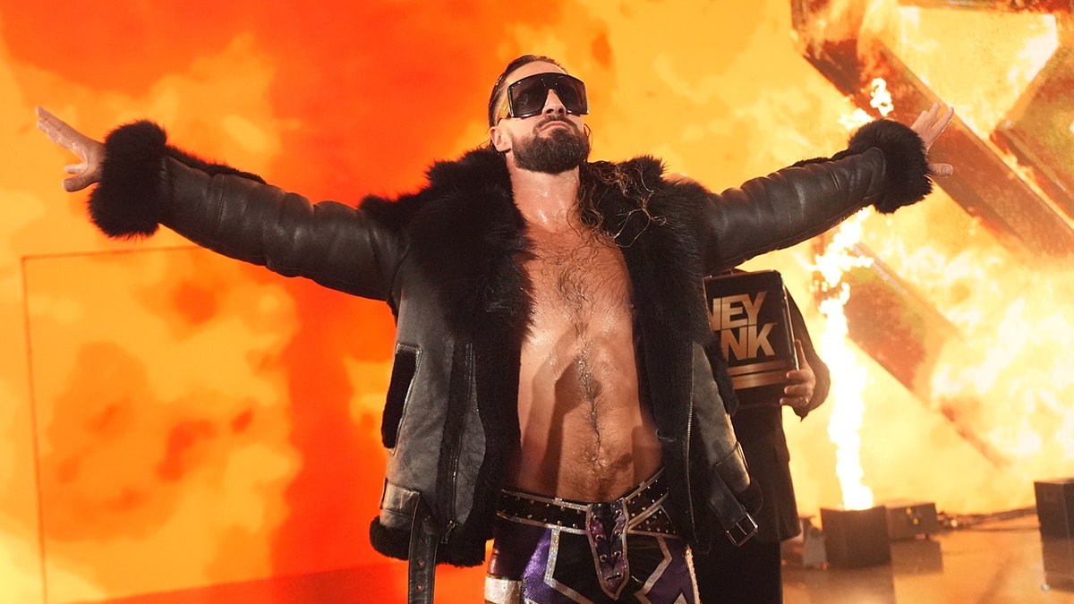 Seth Rollins walks down the ramp