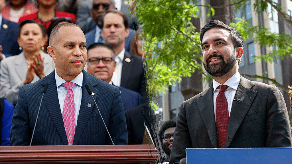 Vulnerable Democrats hammered with scathing ad handcuffing them to Mamdani, Jeffries