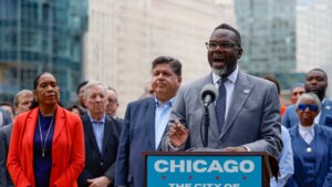 Chicago residents beg for more help as crime wreaks ‘havoc’ and more top headlines