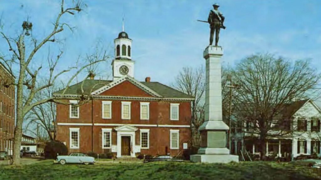 Confederate monument dismantled after sparking debate, will be moved to veterans park