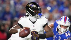 Ravens’ Lamar Jackson shoves fan after getting smacked in helmet following TD strike