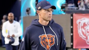 Peyton Manning criticizes Bears for lack of situational awareness late in loss to Vikings