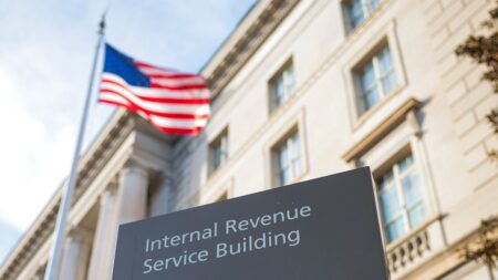 IRS fires top aide linked to Obama-era Tea Party targeting scandal