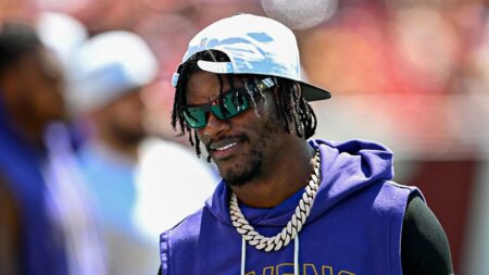Lamar Jackson apologizes for pushing fan who hit his helmet during Ravens loss: ‘Just chill next time’