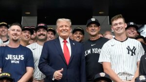 Aaron Boone recalls ‘special night’ after Trump’s meeting with Yankees on 9/11 anniversary