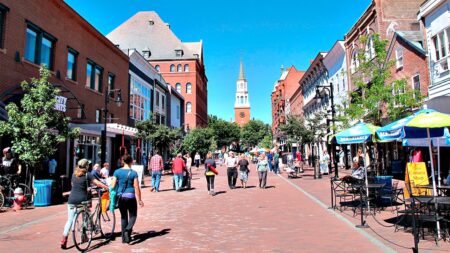 Blue state’s crime ‘crisis’ threatening tourism, college parents and killing small businesses: report