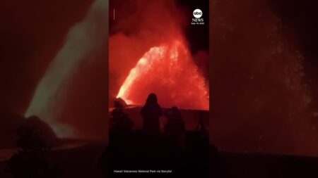 Spectators awed by 500-foot-tall lava fountain